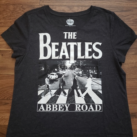 Beatles Abbey Road T-Shirt - Picture 4 of 5